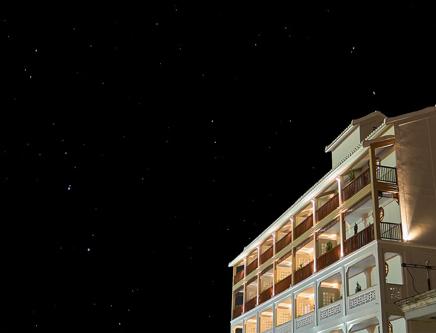 Hoi An River Town Hotel Tọa lạc tại phố cổ Hội An, nằm gần sông Thu Bồn, với vị trí tuyệt đẹp của khách sạn, du khách có tham quan những địa điểm nổi tiếng tại đây. 
